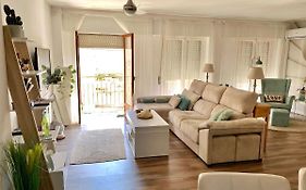 Nuevo y Moderno Apartamento